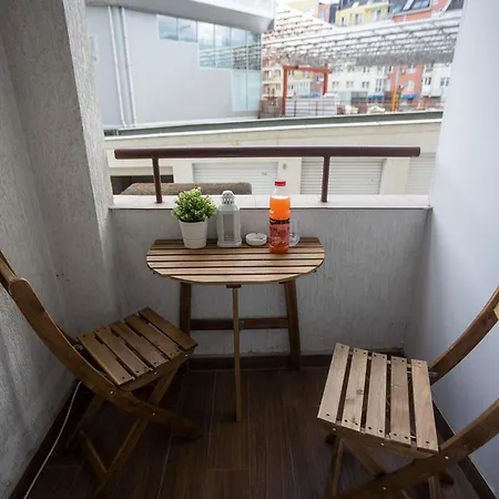 Karastoyanovi's 3 Apartment *